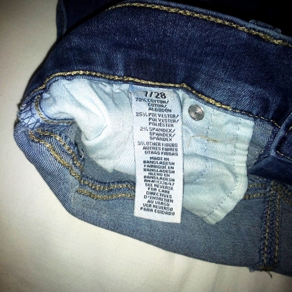 Celebrity Pink factory distressed women's jeans size 7/28 - Picture 8 of 12